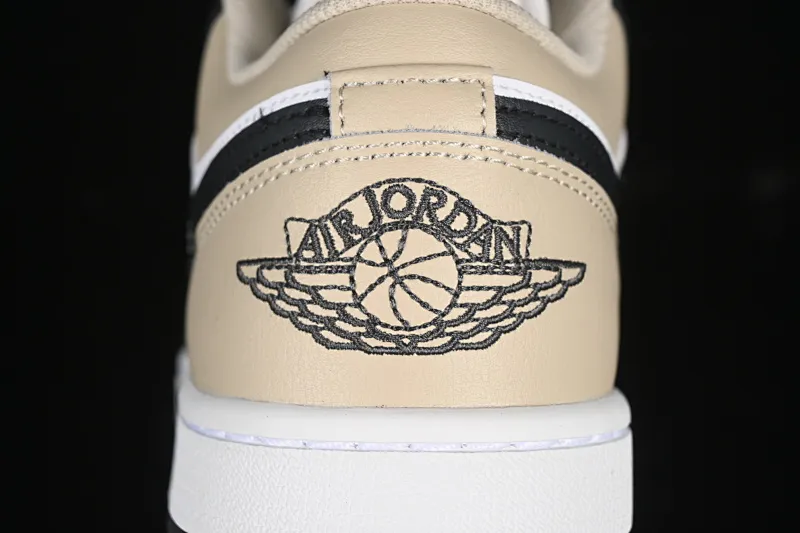 All categories Air Jordan Jordan series basketball shoes Air Jordan 1 Low G version pure original Air Jordan 1 Low AJ1 Joe 1 cream white low-top cultural casual sneakers 553558-153